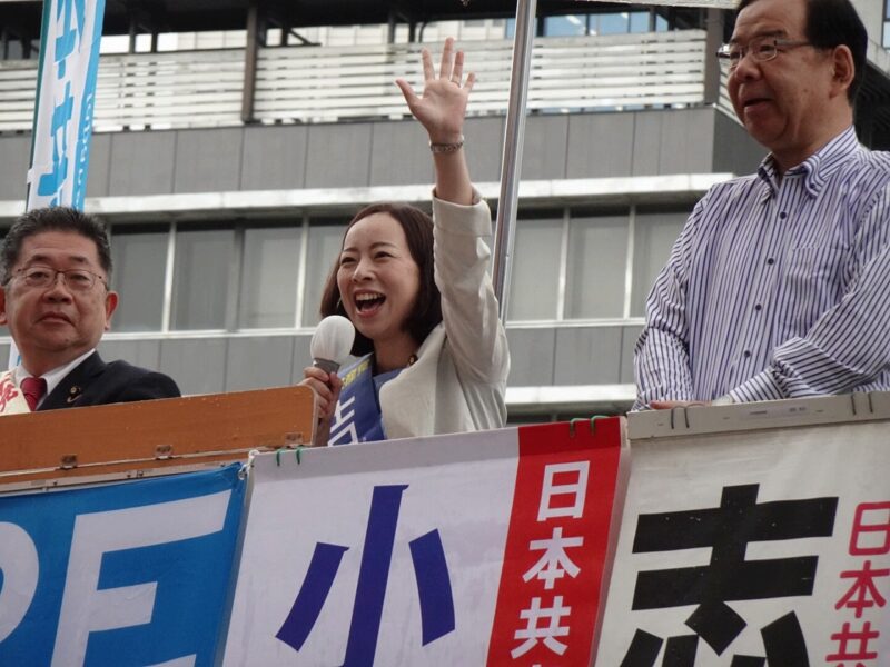 参院選公示日、新宿駅西口で第一声